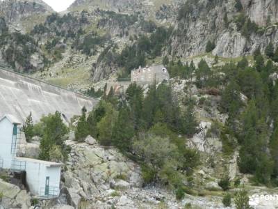 Valle Aran-Aigüestortes,San Mauricio:refugio laguna grande abedular de canencia cerrada del utrero c